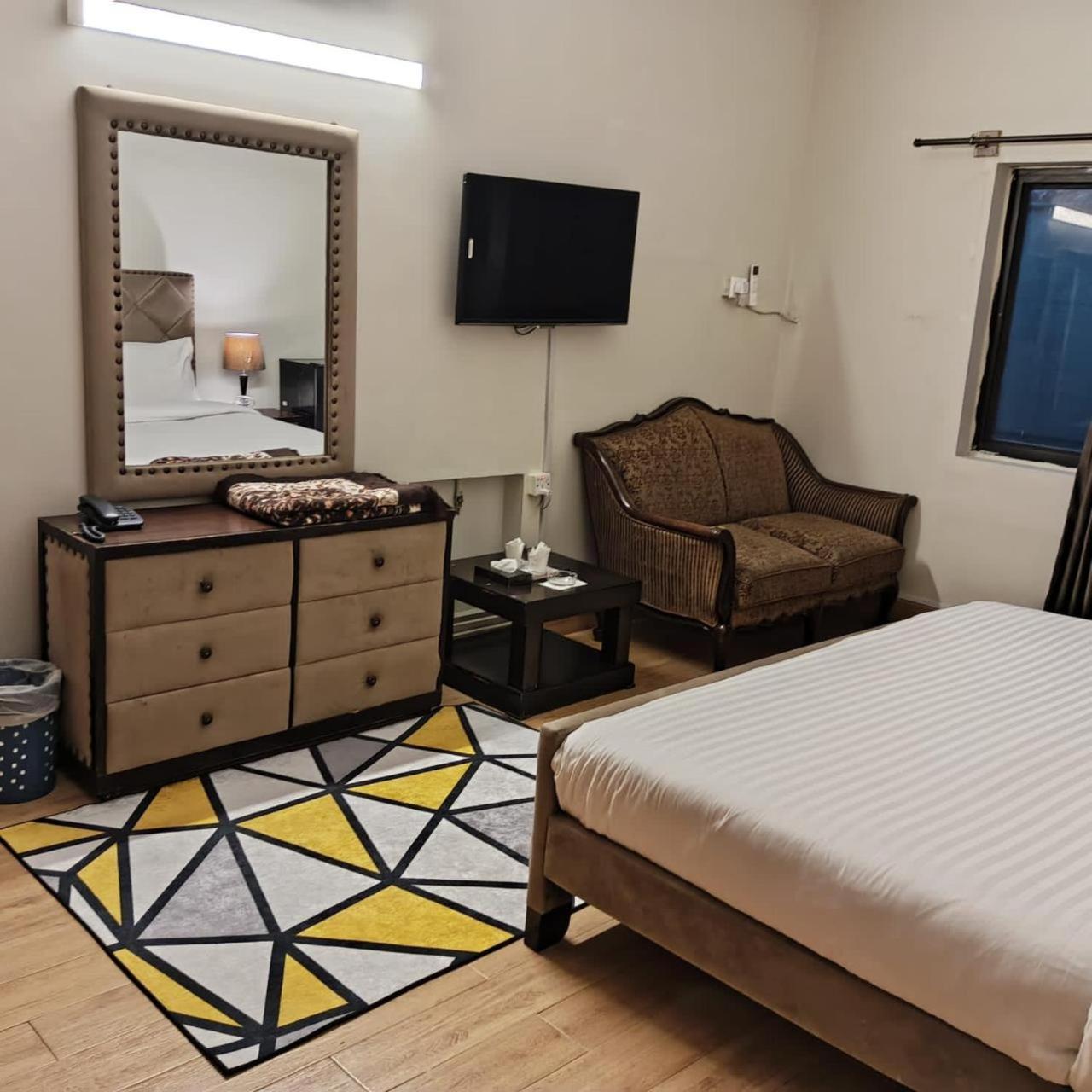 Infinity Villa Islamabad Eksteriør billede